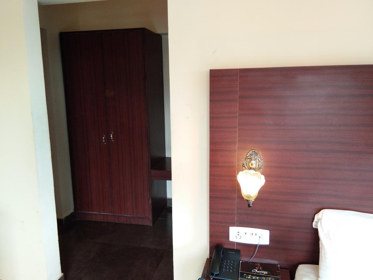 Berry Hills Resort Ooty Ngoại thất bức ảnh